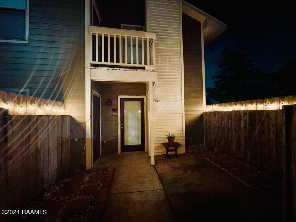 1000 Kaliste Saloom Road, Unit 29 Lafayette, LA 70508 - Photo 22 of 23 NIghttime 1