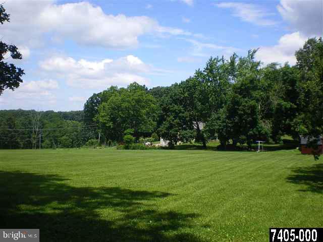 8340 Church Road Felton, PA 17322 - Photo 10 of 24 Gallery Image 10