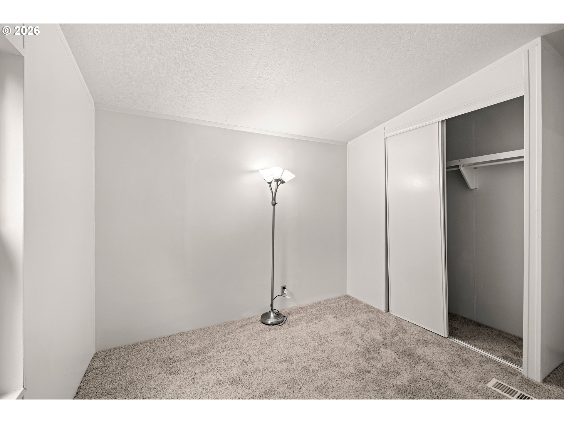 13115 Southeast Foster Road, Unit 22 Portland, OR 97236 - Photo 15 of 40