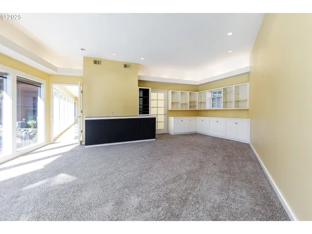 $2,300,000 | 408 Ridgeway Road, Lake Oswego, OR 97034