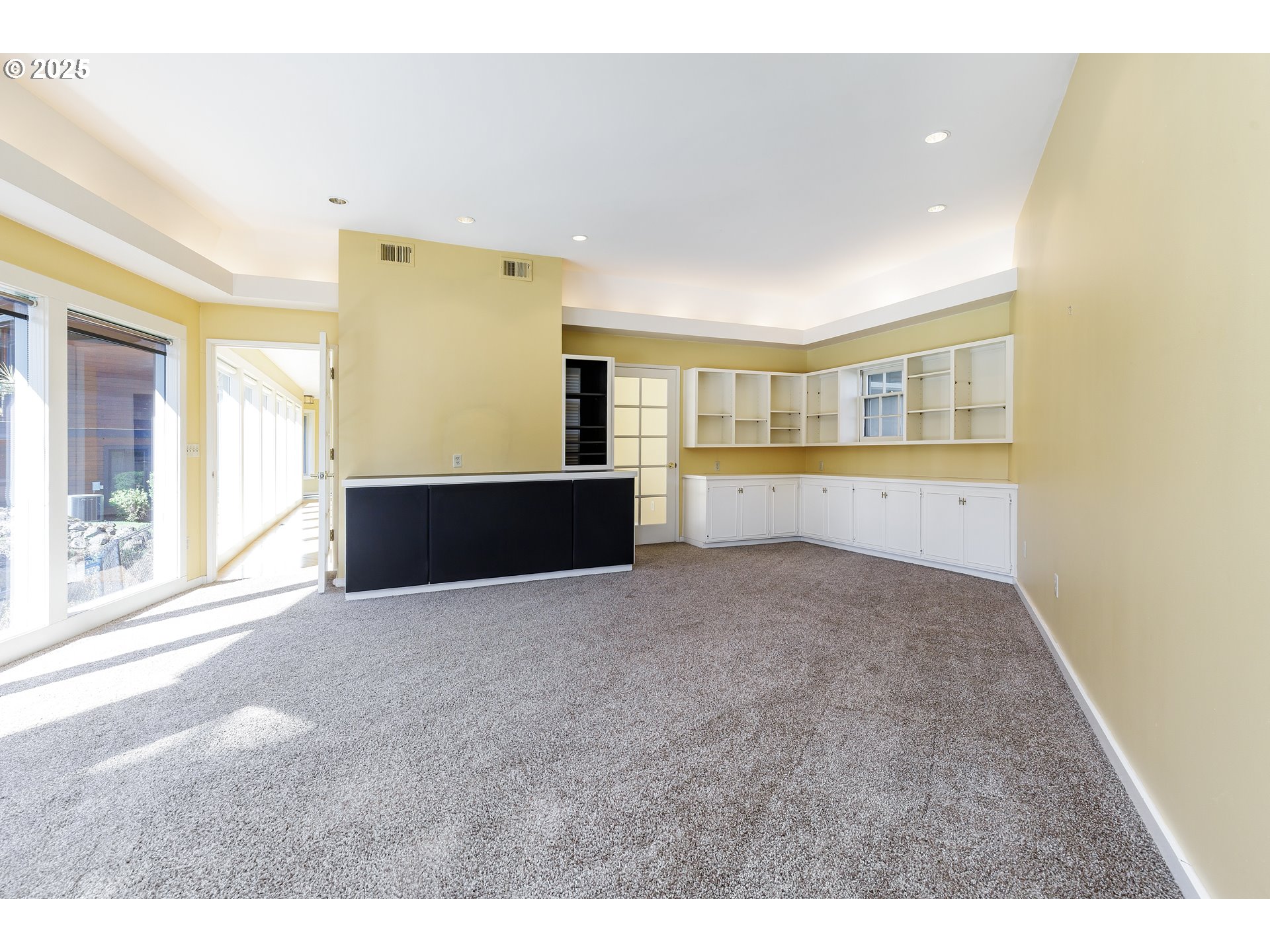 408 Ridgeway Road Lake Oswego, OR 97034 - Photo 17 of 39