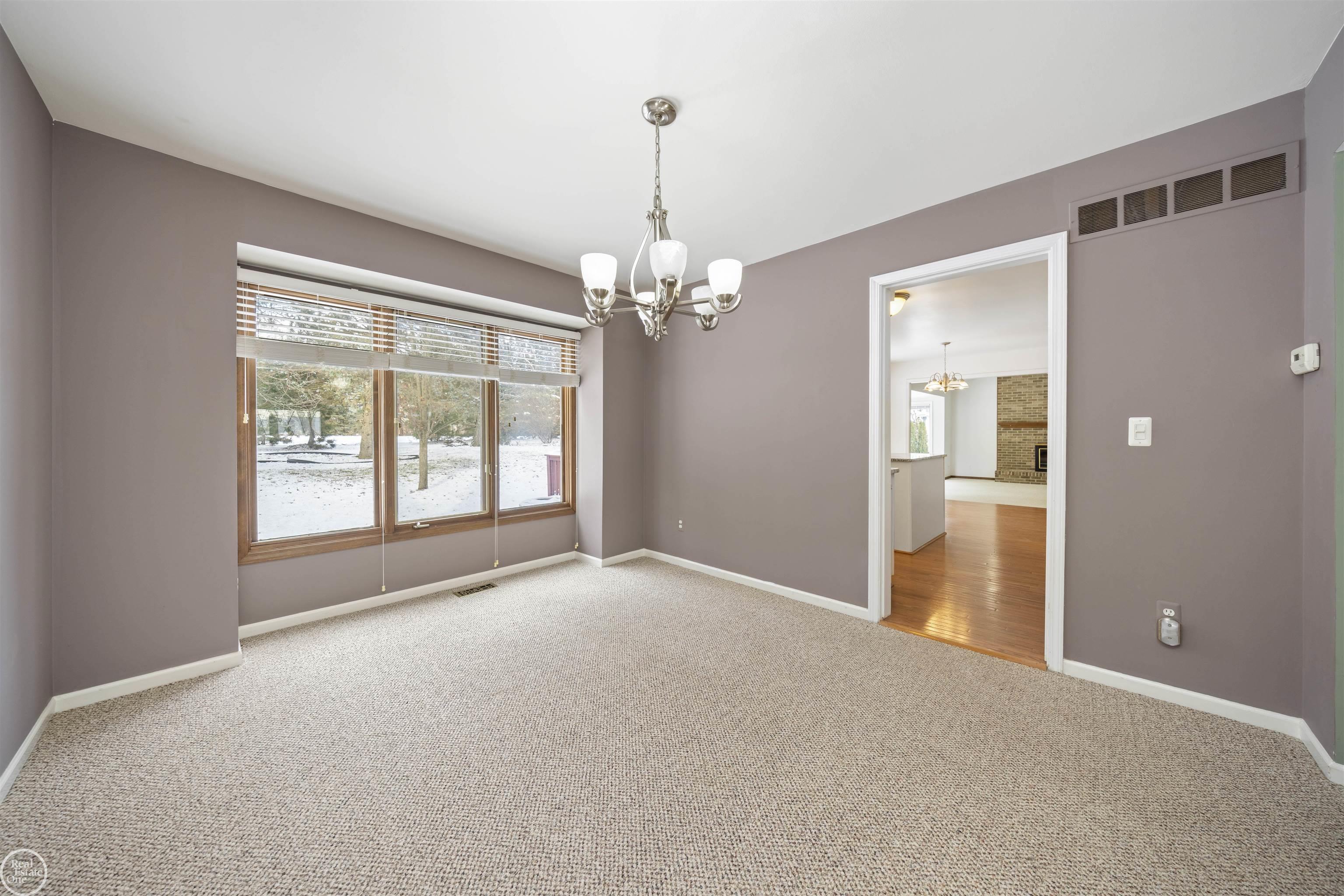 441 Silvervale Drive Rochester Hills, MI 48309 - Photo 15 of 65