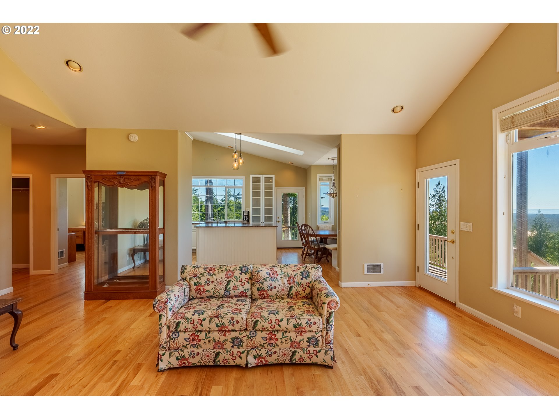 6146 View Road Florence, OR 97439 - Photo 18 of 31 Gallery Image 18