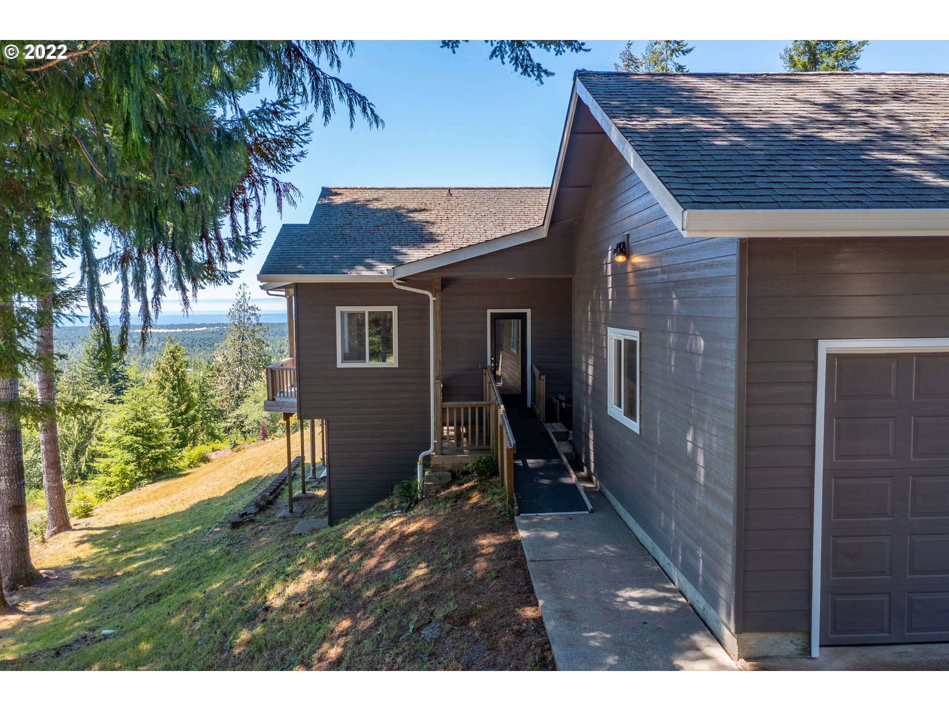 6146 View Road Florence, OR 97439 - Photo 5 of 31 Gallery Image 5