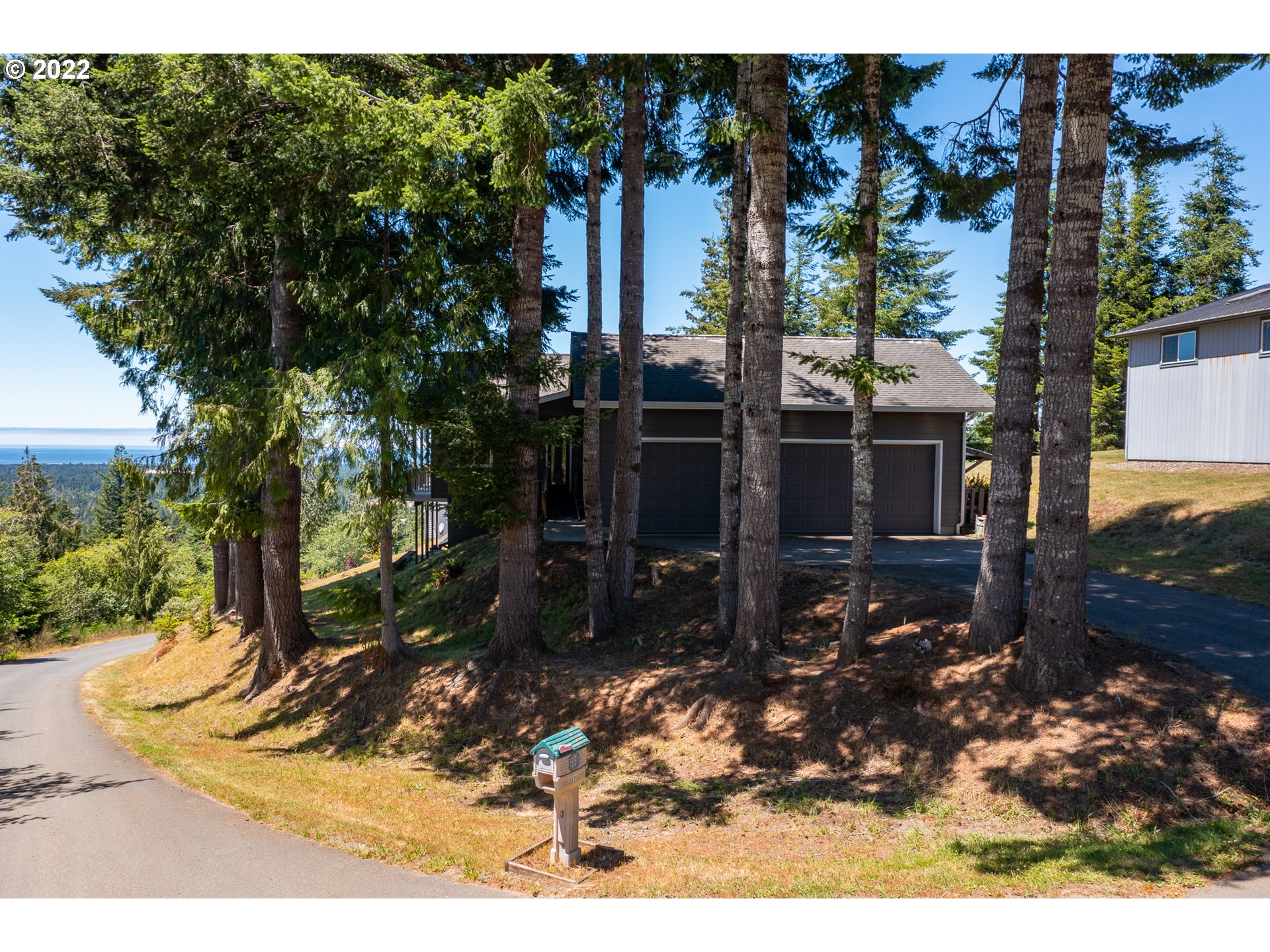 6146 View Road Florence, OR 97439 - Photo 6 of 31 Gallery Image 6