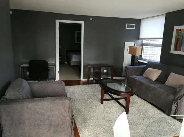 $4,000 | 545 North Dearborn Street, Unit 2707, Chicago, IL 60654
