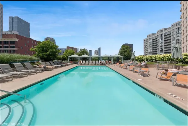 $4,000 | 545 North Dearborn Street, Unit 2707, Chicago, IL 60654