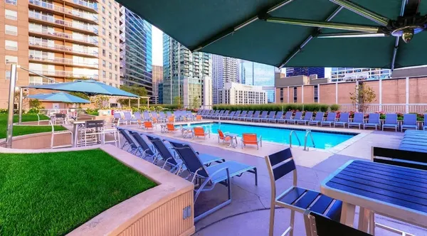 $4,000 | 545 North Dearborn Street, Unit 2707, Chicago, IL 60654