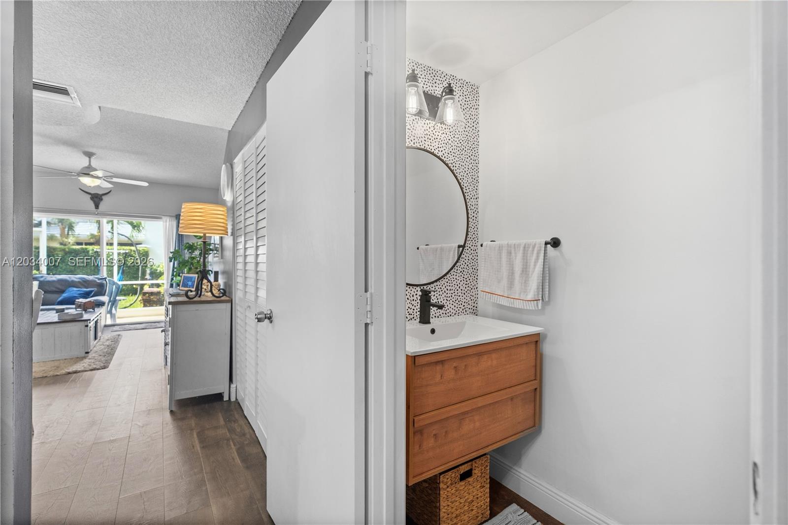 9928 Northwest 57th Manor Coral Springs, FL 33076 - Photo 8 of 34