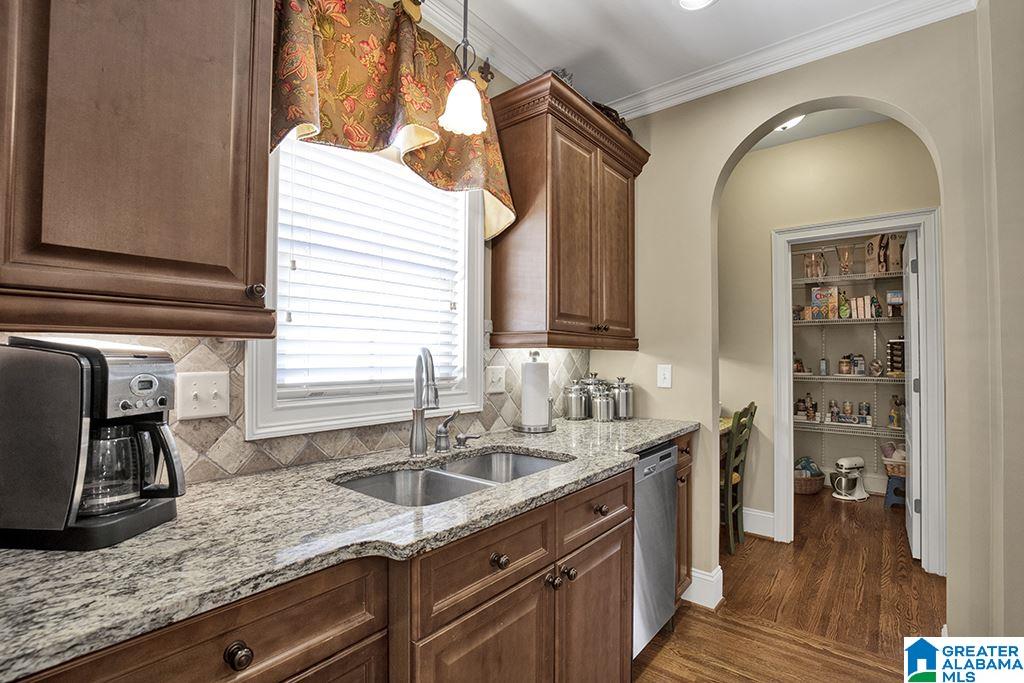 2412 Magnolia Cove Road Birmingham, AL 35243 - Photo 13 of 35