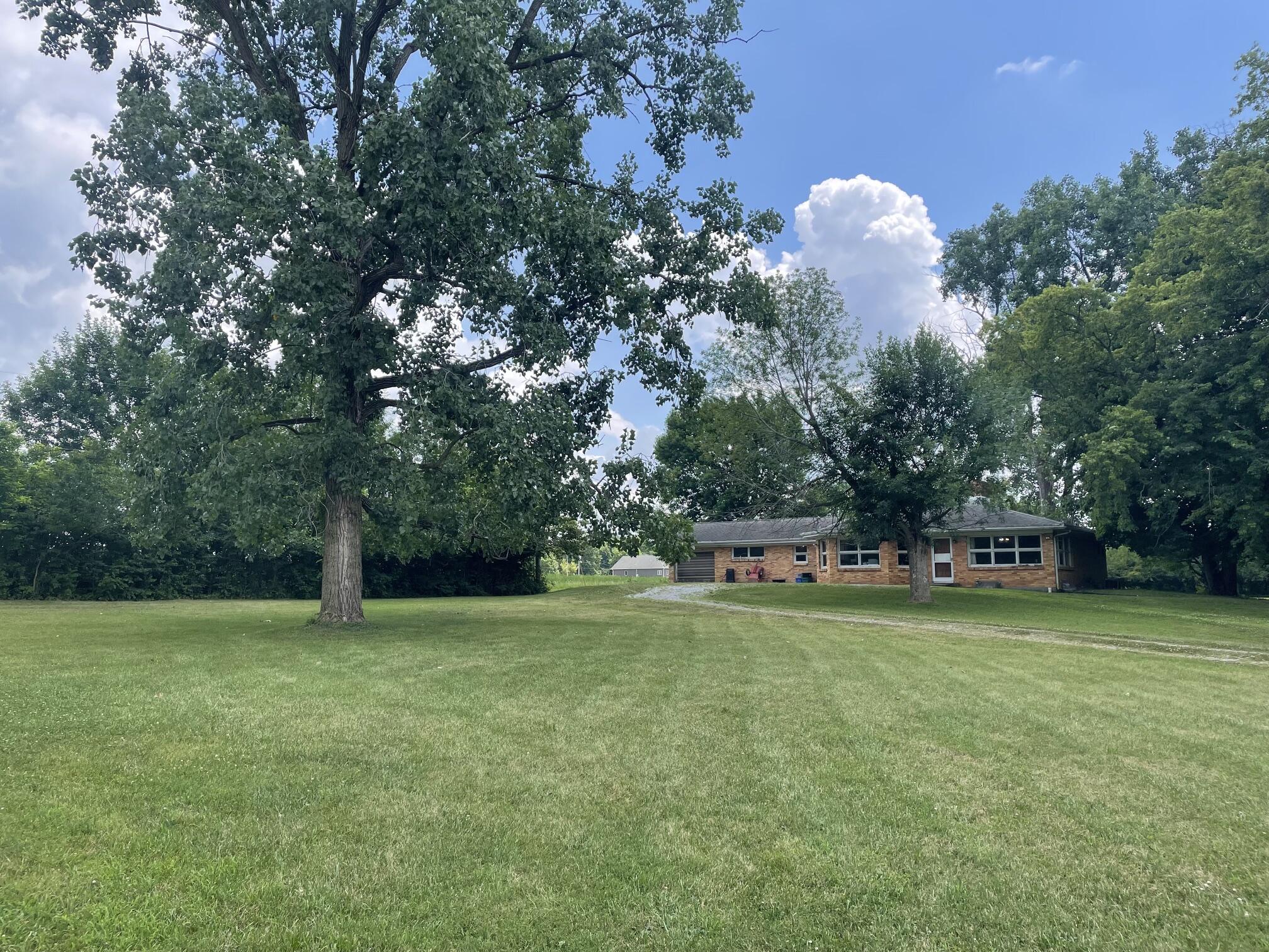 1185 West Hume Road Lima, OH 45806 - Photo 1 of 2 1185 W. HUME RD. LIMA, OH