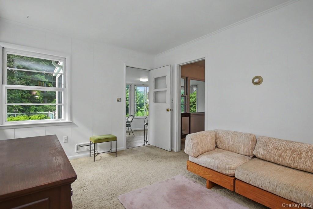 10 Lakeview Road Ossining, NY 10562 - Photo 16 of 38 Den has a door to enclosed porch