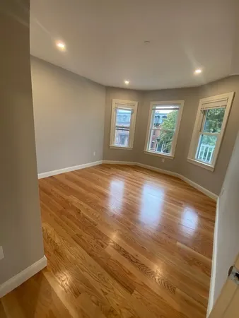 $4,800 | 101 Pleasant Street, Unit 3, Boston, MA 02125