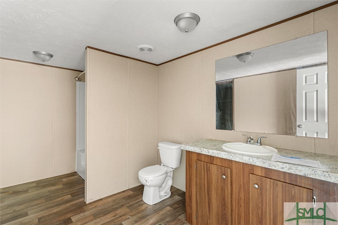 108 Mary Todd Road Hinesville, GA 31313 - Photo 19 of 36 Primary Suite Bathroom