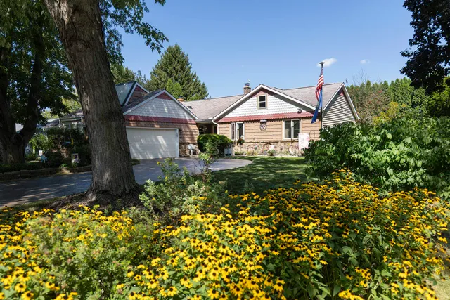 $439,900 | 1018 Monroe Street, Fort Atkinson, WI 53538