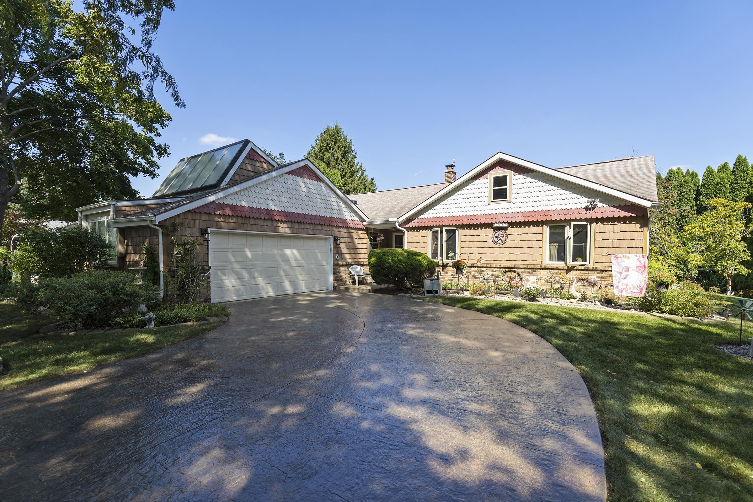 1018 Monroe Street Fort Atkinson, WI 53538 - Photo 2 of 49