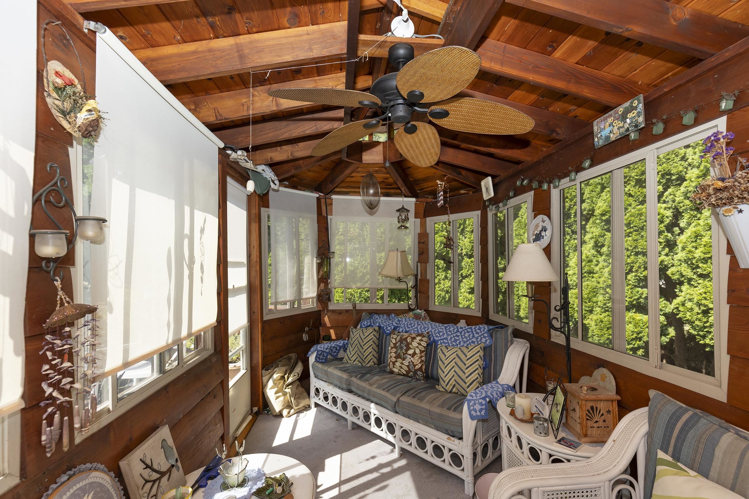 1018 Monroe Street Fort Atkinson, WI 53538 - Photo 6 of 49