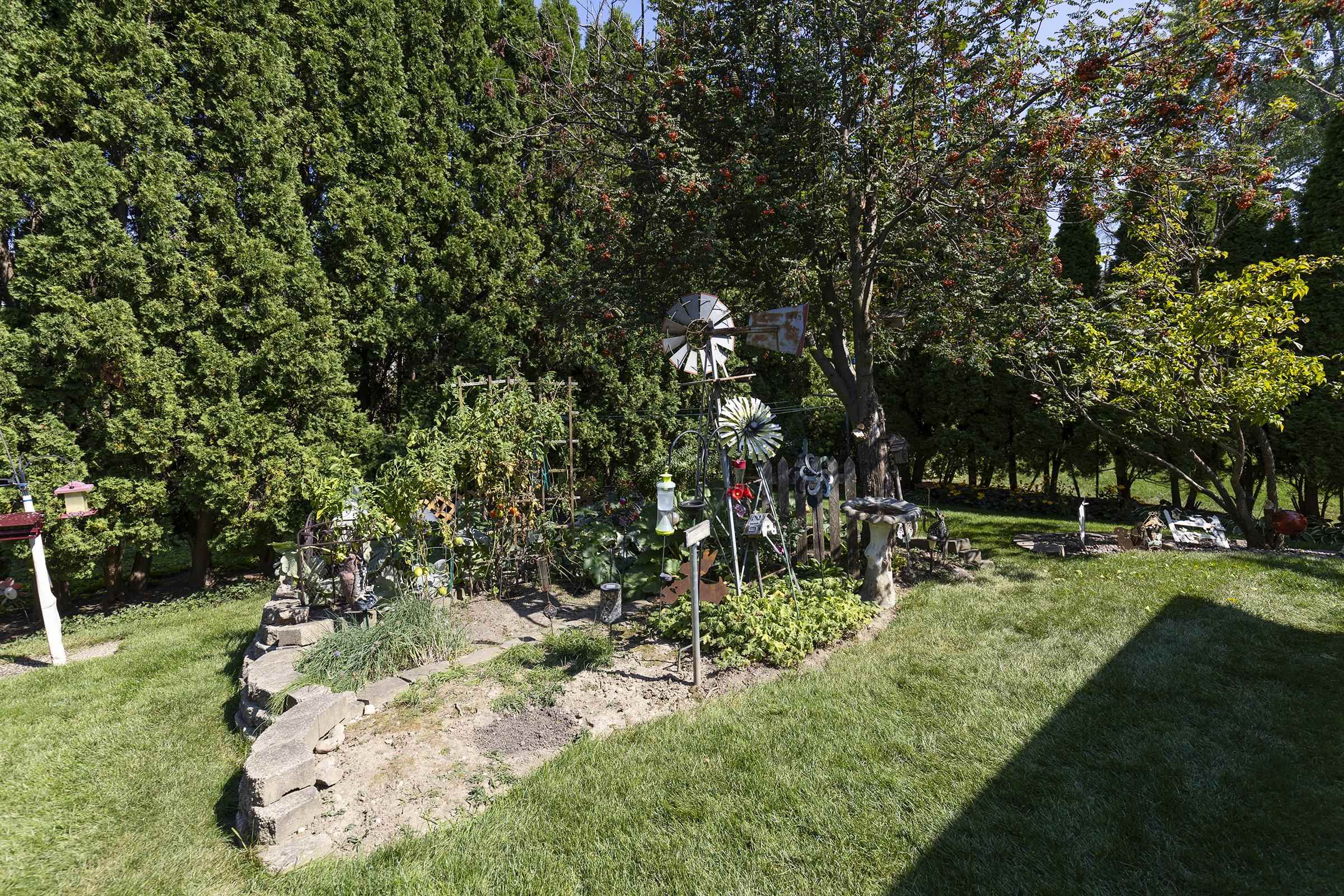 1018 Monroe Street Fort Atkinson, WI 53538 - Photo 9 of 49