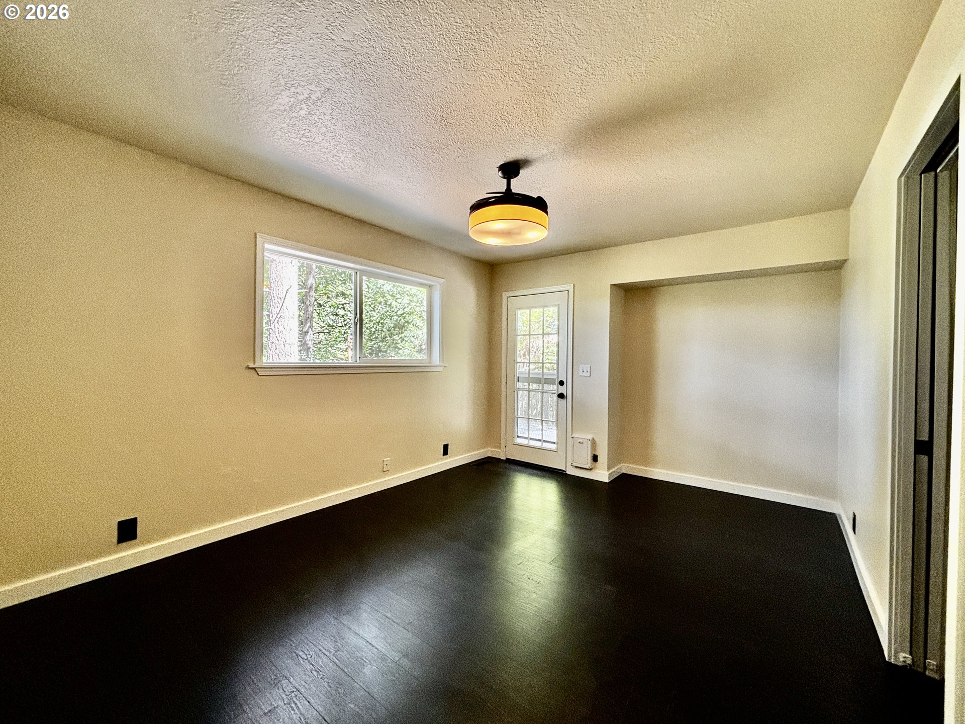 867 South 71st Street Springfield, OR 97478 - Photo 26 of 48 Bedroom, Owner's Suite