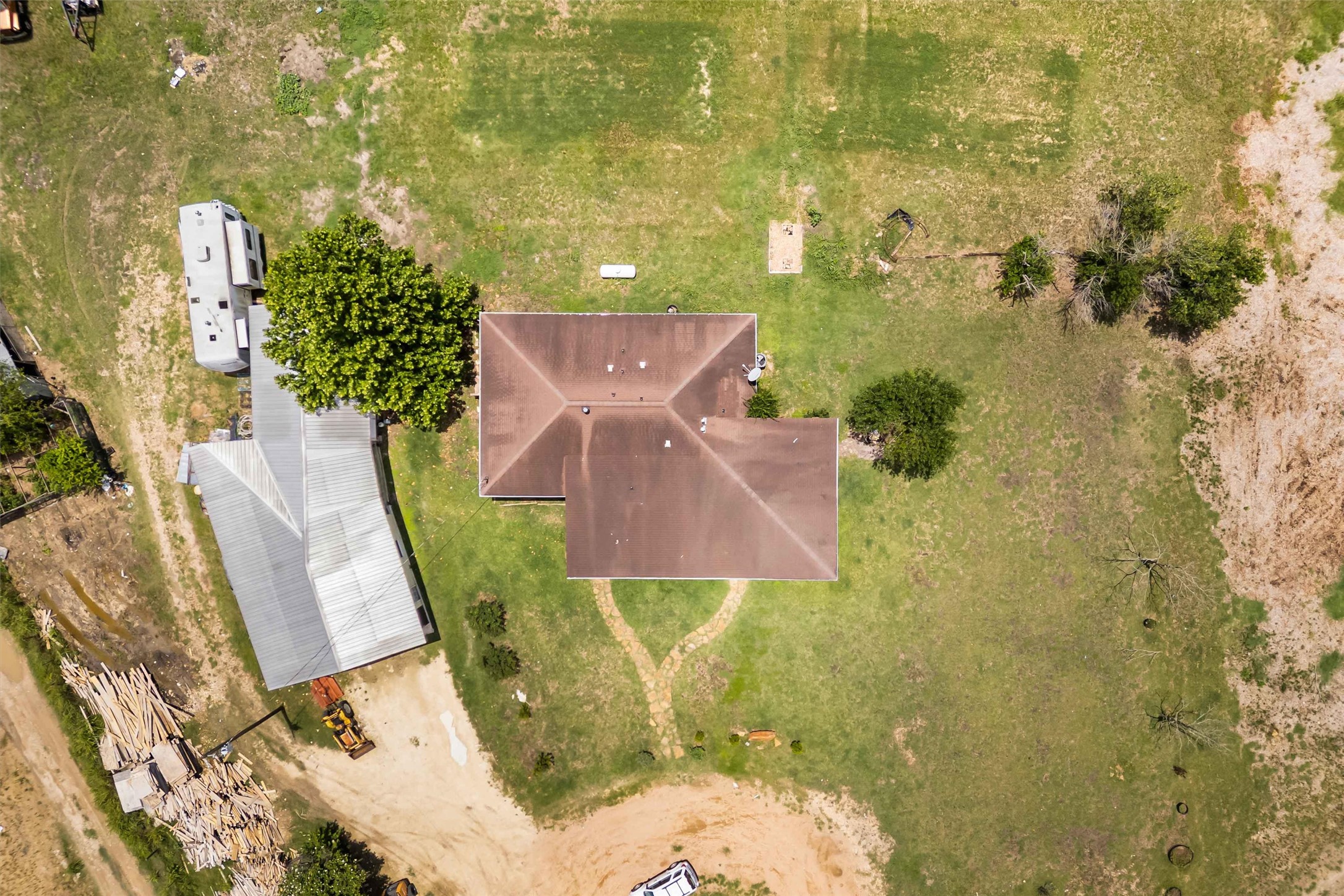 12212 Ballerstedt Road Elgin, TX 78621 - Photo 31 of 39 view of a yard