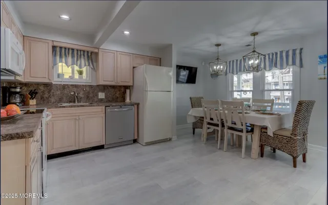 $3,400 | 10 Seaview Avenue, Unit 2, Ocean Grove, NJ 07756