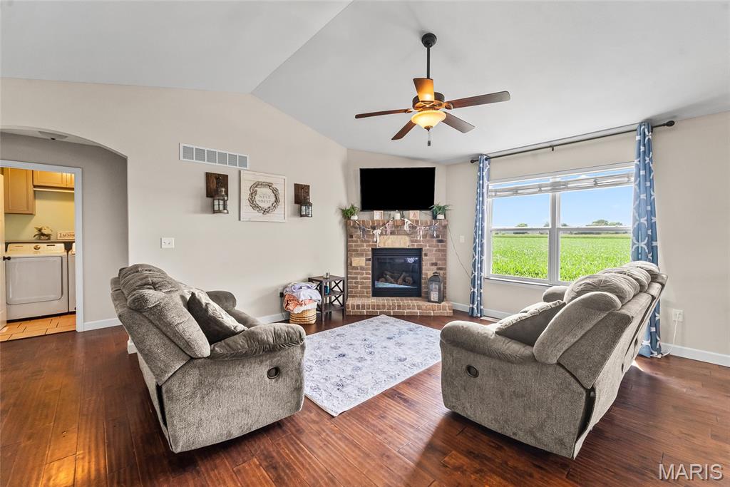 720 West 5th Street St. Jacob, IL 62281 - Photo 7 of 29