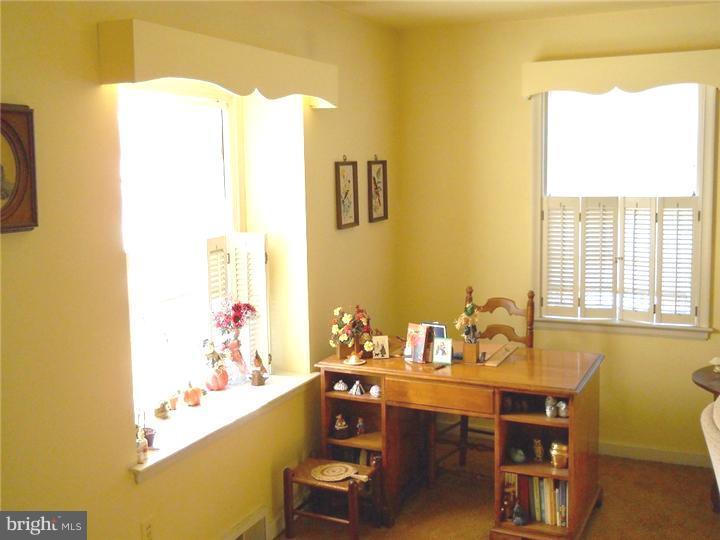 709 State Street Shillington, PA 19607 - Photo 5 of 13 Living Room