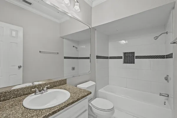 $1,199 | 7820 Seawall Boulevard, Unit 308, Galveston, TX 77551