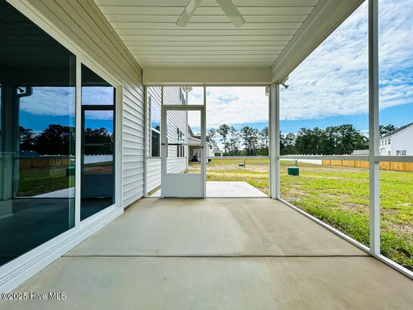$480,000 | 504 Yellow Birch Way, Hubert, NC 28539