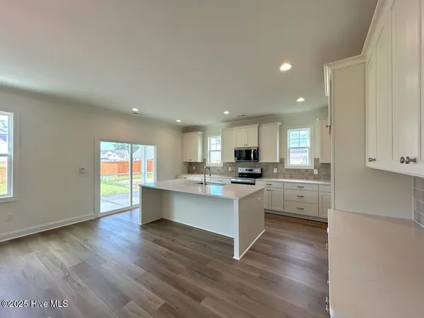 $480,000 | 504 Yellow Birch Way, Hubert, NC 28539