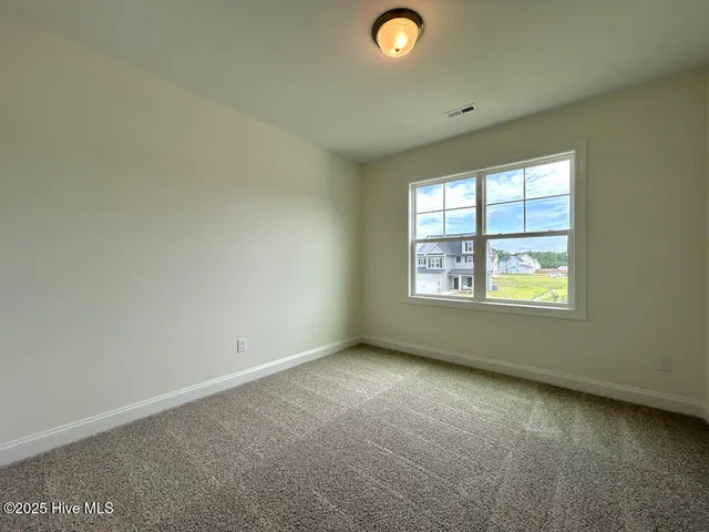 $500,000 | 504 Yellow Birch Way, Hubert, NC 28539