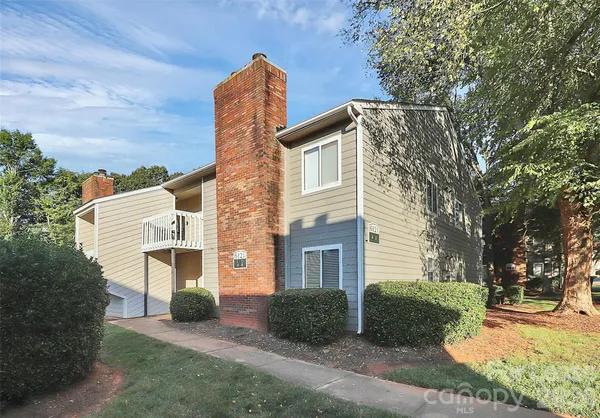 $1,120 | 6121 Heathstone Lane, Unit B, Charlotte, NC 28210