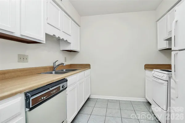 $1,120 | 6121 Heathstone Lane, Unit B, Charlotte, NC 28210