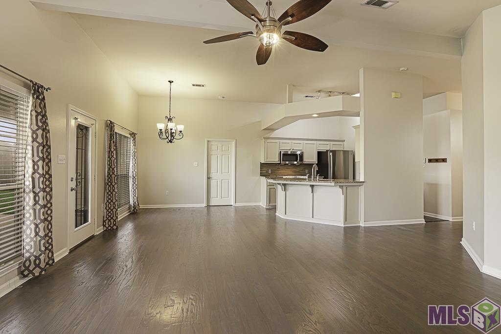 17419 Kaitlyn Drive Baton Rouge, LA 70817 - Photo 11 of 23