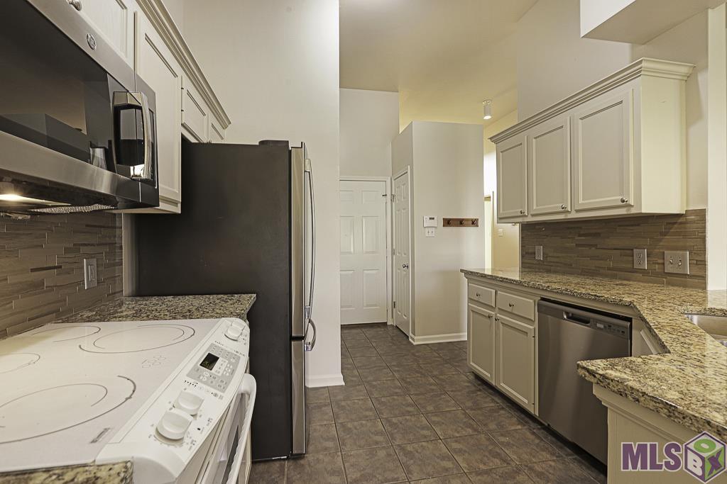 17419 Kaitlyn Drive Baton Rouge, LA 70817 - Photo 5 of 23