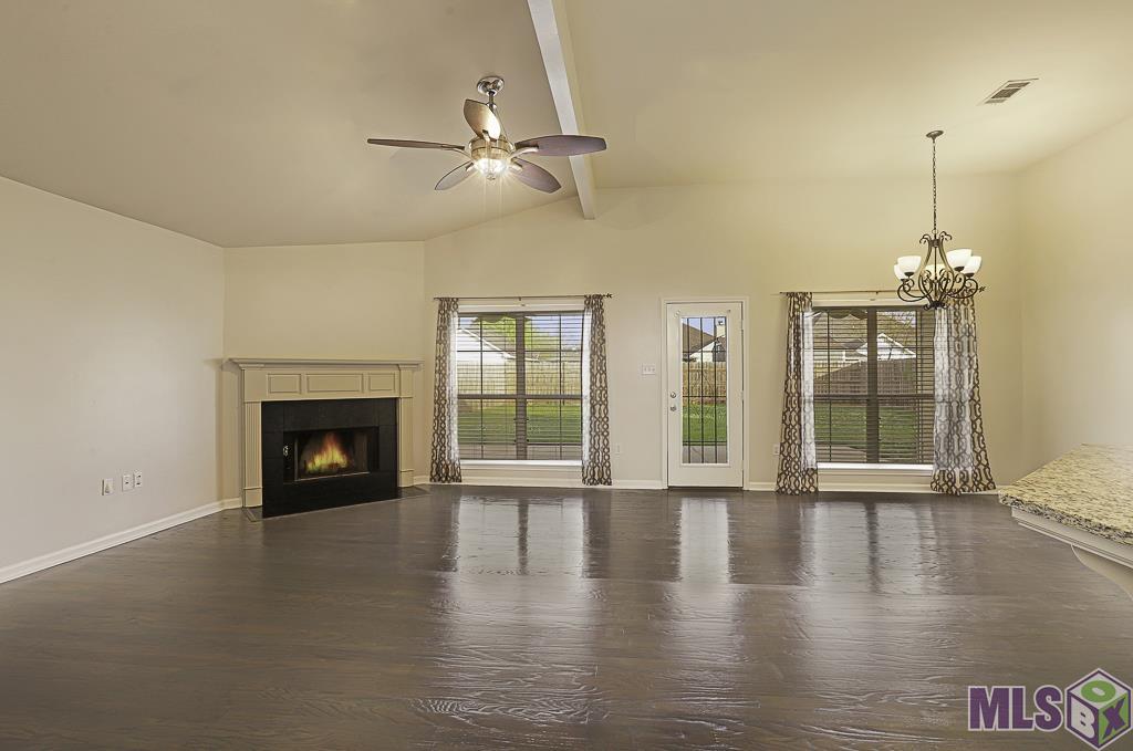 17419 Kaitlyn Drive Baton Rouge, LA 70817 - Photo 9 of 23
