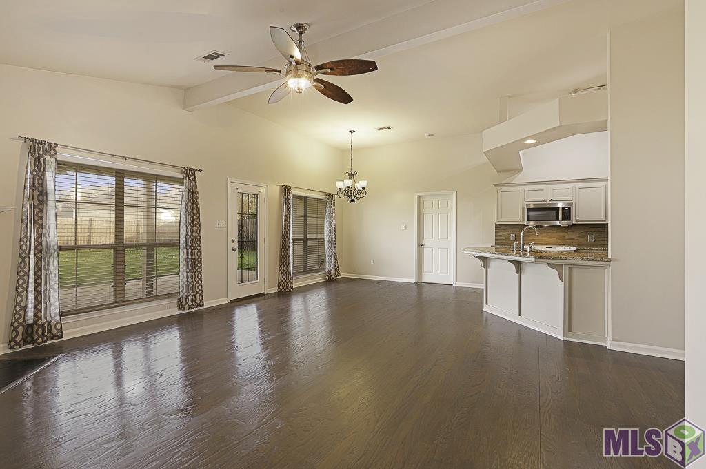 17419 Kaitlyn Drive Baton Rouge, LA 70817 - Photo 10 of 23
