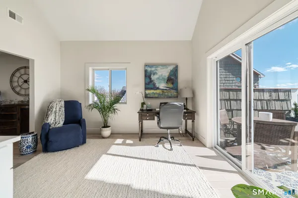 $879,900 | 2 Old Town Highway, Unit 12, East Haven, CT 06512