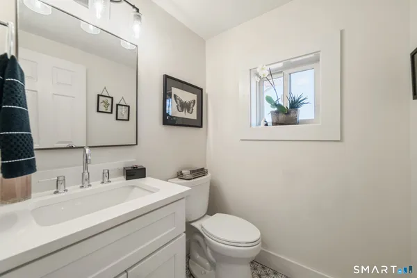 $879,900 | 2 Old Town Highway, Unit 12, East Haven, CT 06512