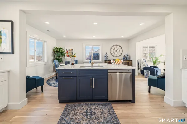 $879,900 | 2 Old Town Highway, Unit 12, East Haven, CT 06512