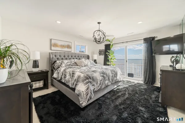 $879,900 | 2 Old Town Highway, Unit 12, East Haven, CT 06512