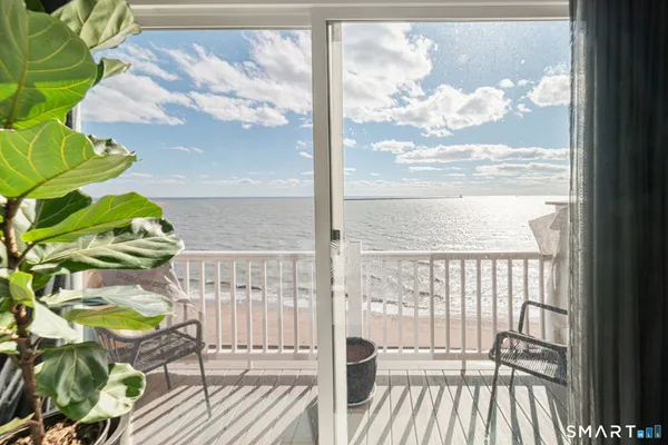 $879,900 | 2 Old Town Highway, Unit 12, East Haven, CT 06512