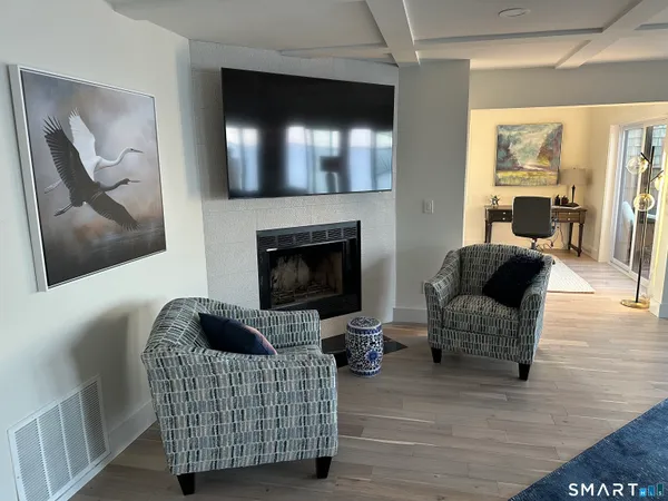 $879,900 | 2 Old Town Highway, Unit 12, East Haven, CT 06512