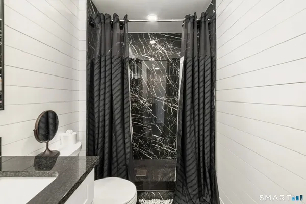 $879,900 | 2 Old Town Highway, Unit 12, East Haven, CT 06512