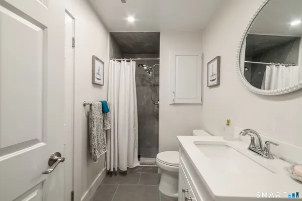 $879,900 | 2 Old Town Highway, Unit 12, East Haven, CT 06512