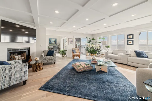 $879,900 | 2 Old Town Highway, Unit 12, East Haven, CT 06512