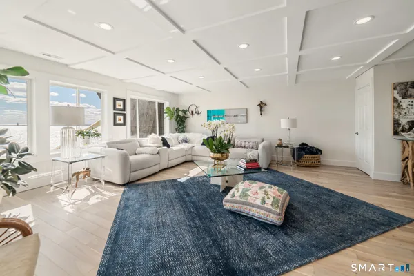 $879,900 | 2 Old Town Highway, Unit 12, East Haven, CT 06512