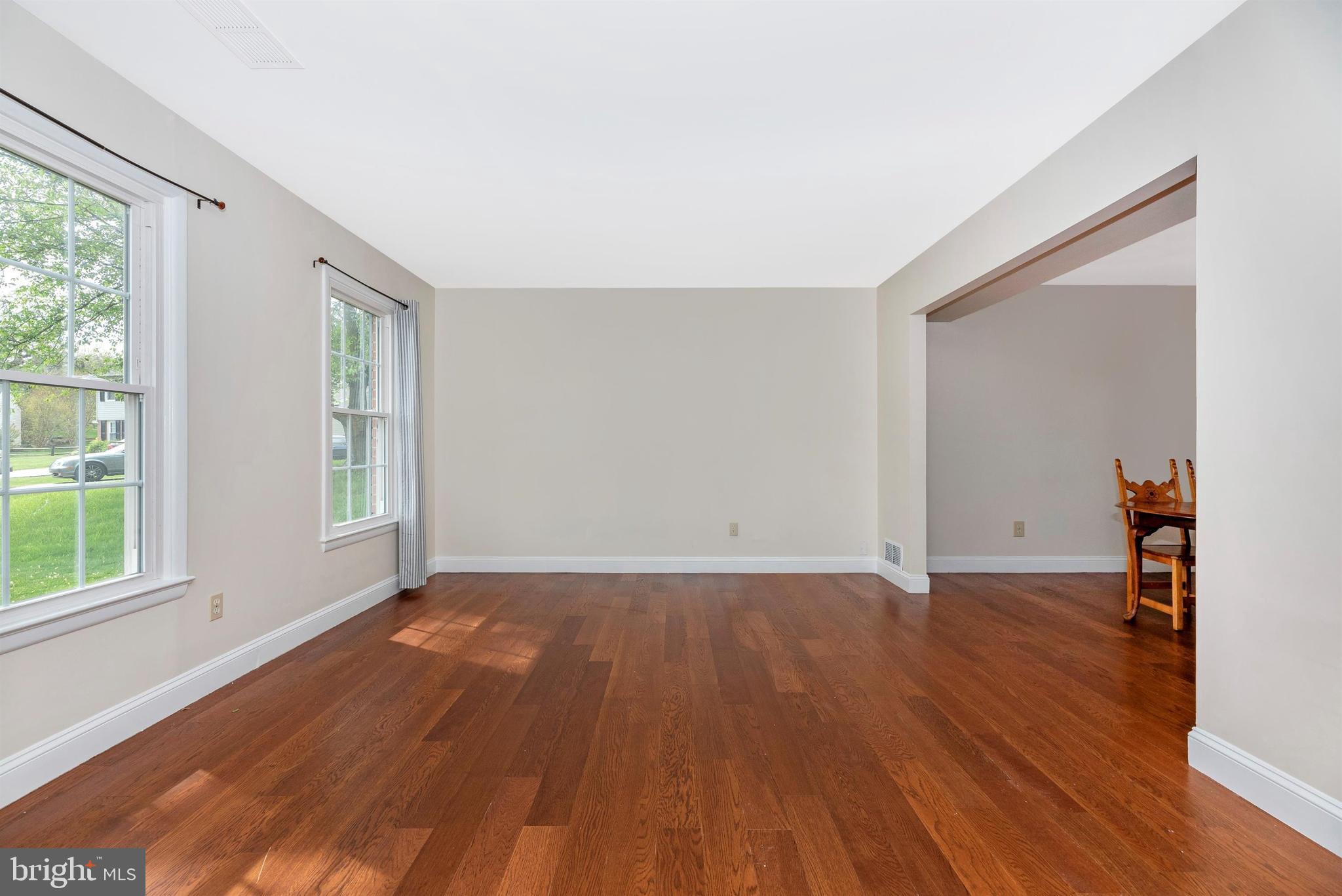 17405 Chiswell Road Poolesville, MD 20837 - Photo 16 of 63 Light filled Living Room Two toned neutral paint!