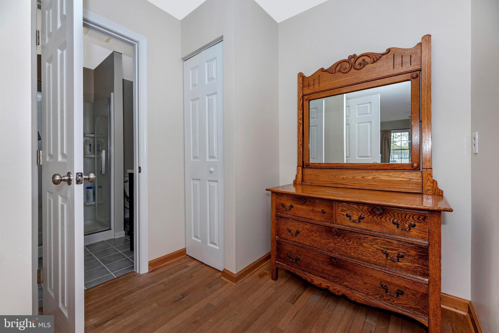17405 Chiswell Road Poolesville, MD 20837 - Photo 29 of 63 Dressings Area