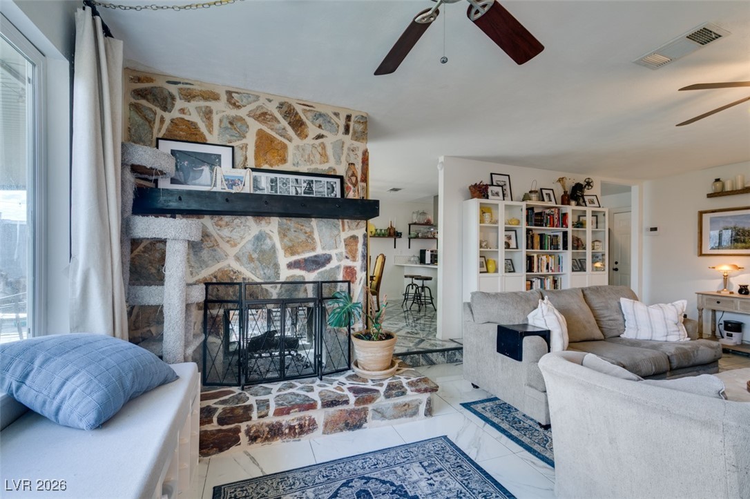 101 South Cimarron Road Las Vegas, NV 89145 - Photo 11 of 27